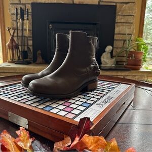 UGG Orion Brown Leather Ankle Boots